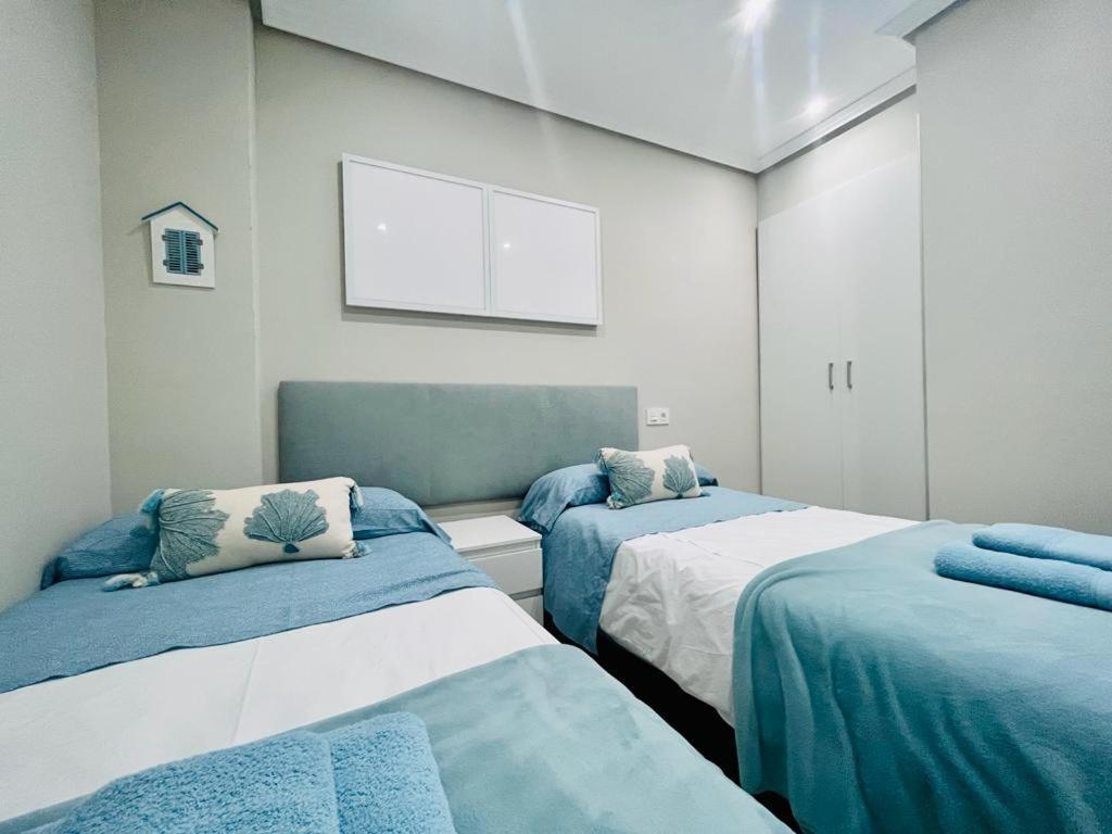 Apartamento adosado con terraza en Playa América, Nigrán Esterno foto